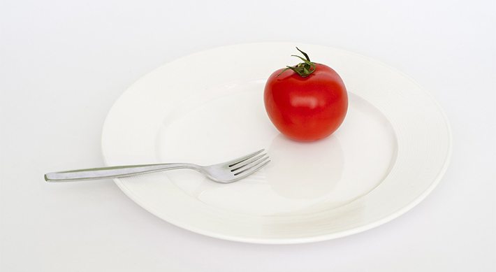 Las consecuencias de saltarse las comidas