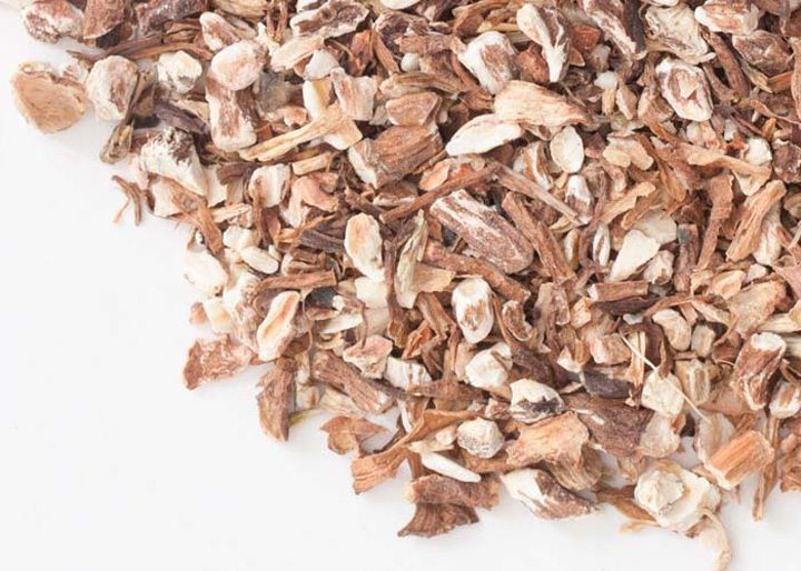 Té de regaliz para mitigar el dolor de garganta
