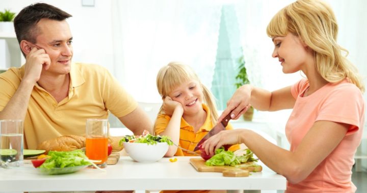 ¿Por qué comemos más cantidad de la que necesitamos?