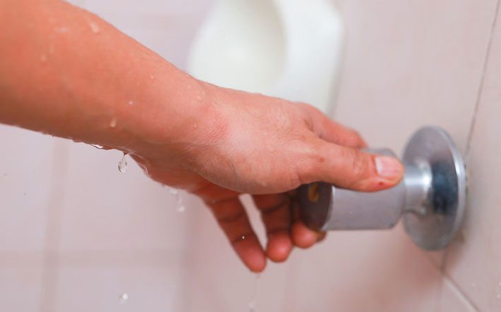 cómo ducharse de forma correcta todos dias