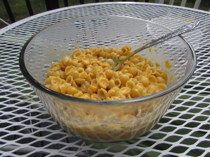 Macarrones de yogur con queso