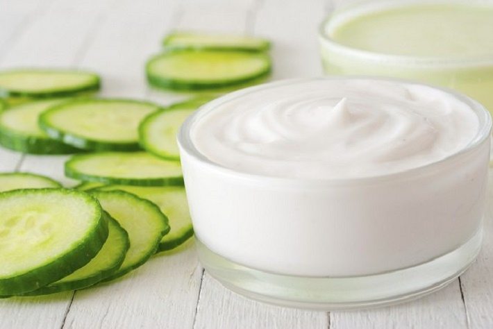 Pasta de pepino para aliviar efectos del sol