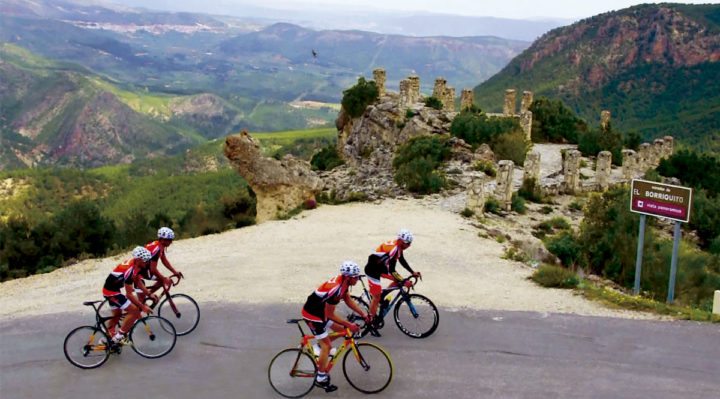 5 beneficios de escalar colinas en bicicleta