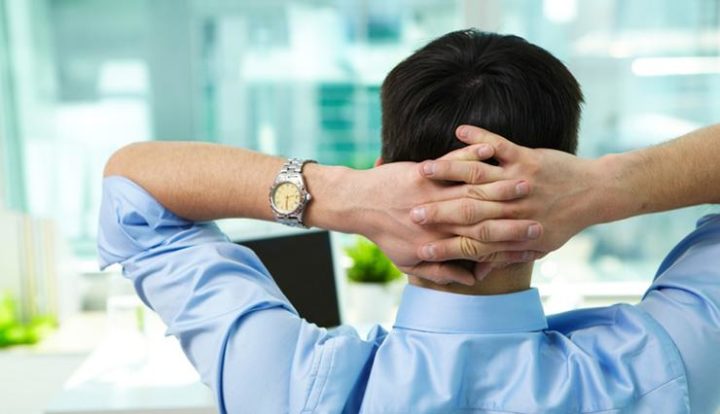 Evitar molestias físicas de un trabajo sedentario