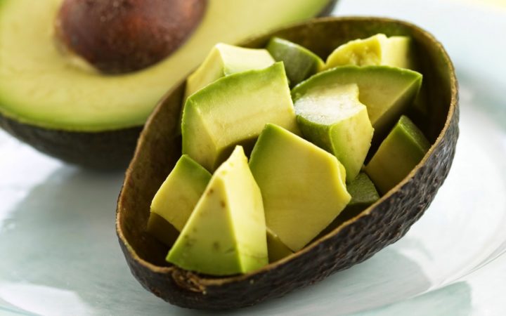 El aguacate es un snack ideal para bajar de peso