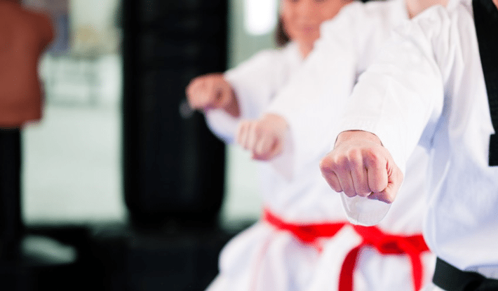 Aprender artes marciales para impresionar a los demás