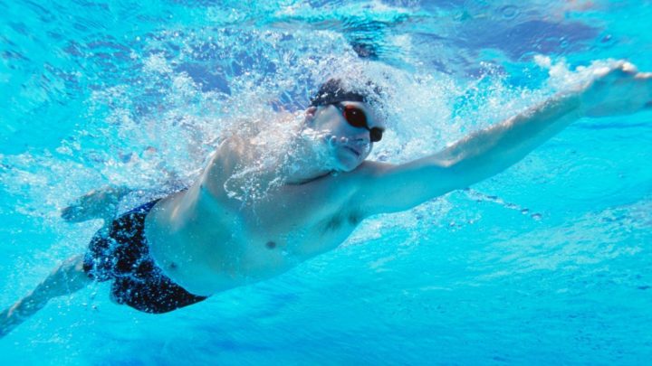 entrenamiento de natación para triatletas fuera de temporada