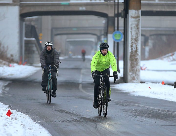 Ventajas de practicar ciclismo en época invernal