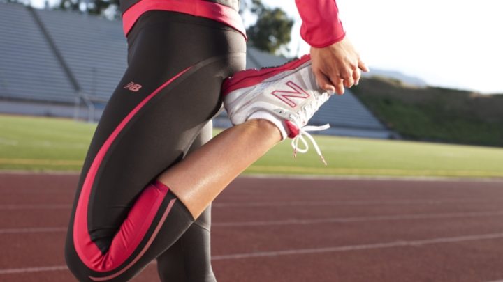 Estirar antes de entrenar para prevenir problemas articulares