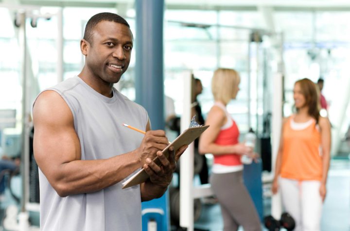 Cómo elaborar plan de entrenamiento con pesas para principiantes