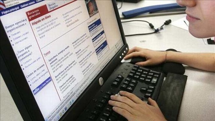 Usar redes sociales para divulgar que te despidieron