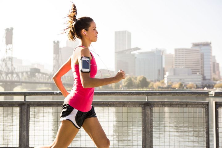 Los mejores consejos si sales a correr sola