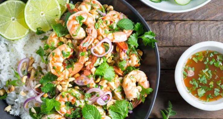 Ensalada de pepino con camarones