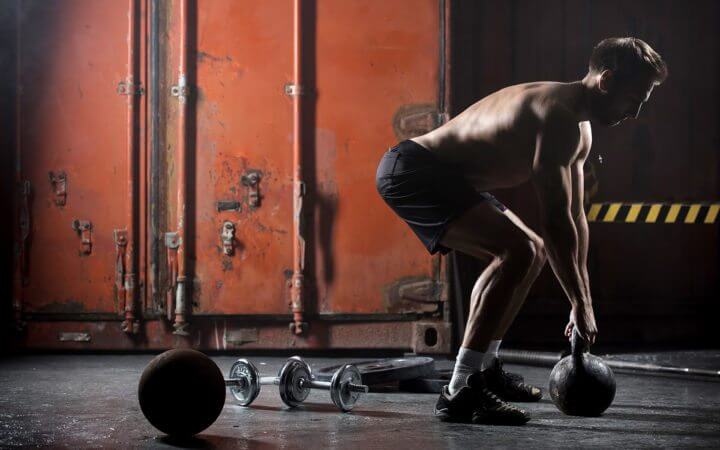 rutina funcional con kettlebell