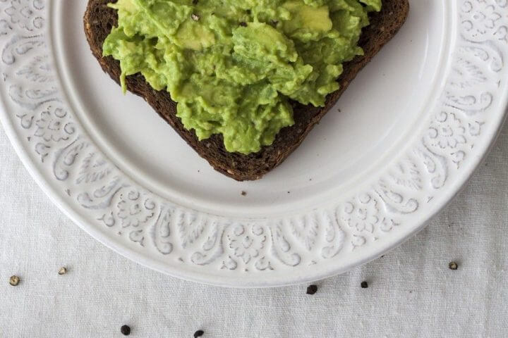 Desayuno rápido de elaborar con tostadas integrales