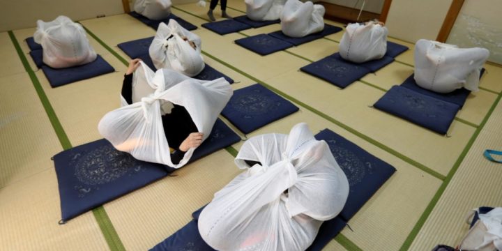 Otonamaki la extraña técnica japonesa para reducir el estrés