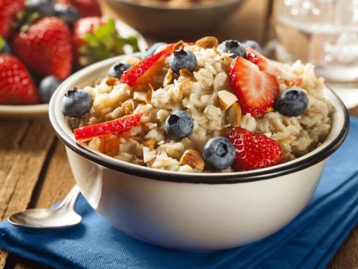 ¿Qué alimentos son ricos en colina?