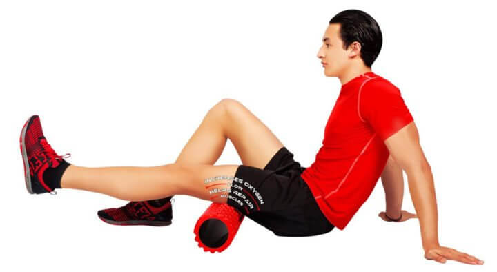 Un foam roller nos ayuda a reducir las agujetas