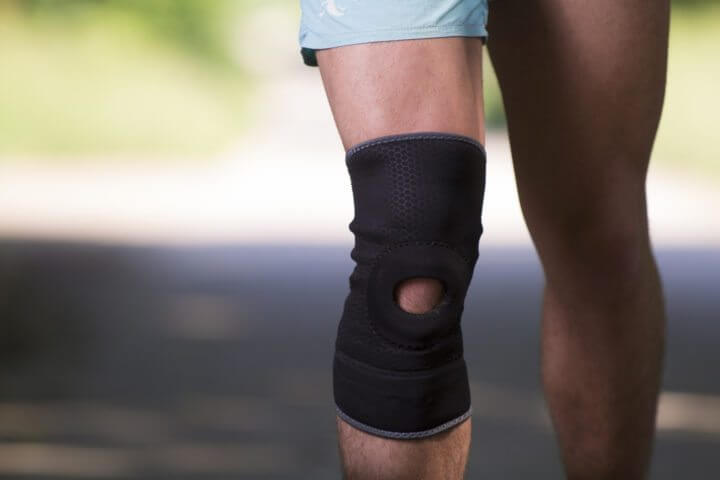 Usar rodillera no te protege completamente la rodilla