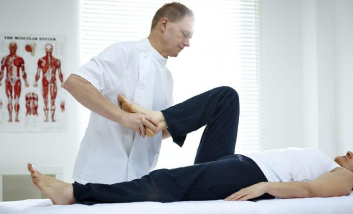 Razones para visitar a un fisioterapeuta si te lesionas