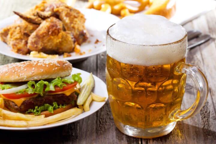 Cómo planificar tu comida trampa para no ganar grasa