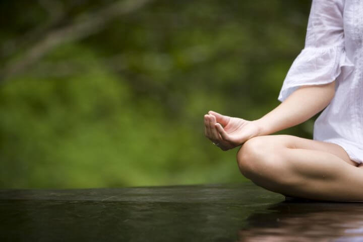 Meditar puede ayudar a tu autoconfianza 