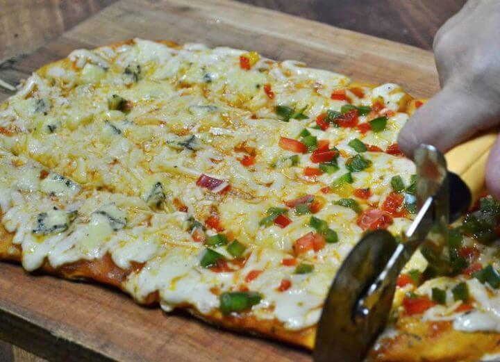 Crear una pizza de patatas dulces a la parrilla