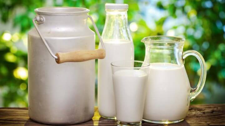 cómo conservar la leche en el refrigerador