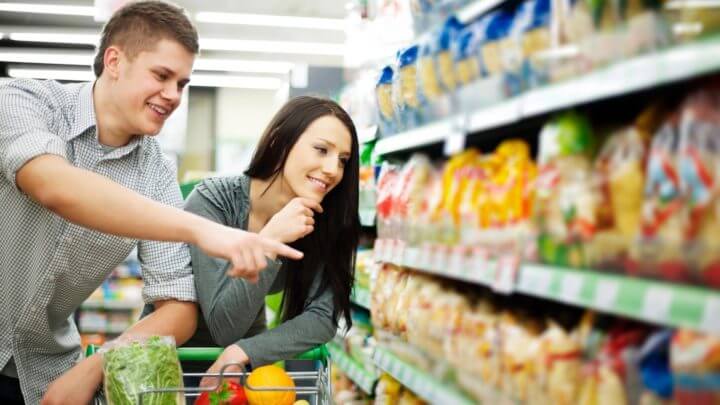 ¿Cómo bajar el gasto de dinero al momento de comprar?
