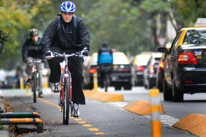 Convivencia entre conductores y ciclistas adecuada