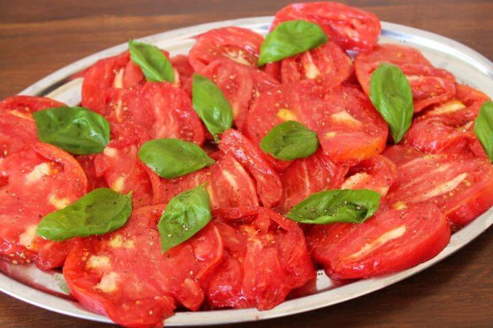 El mejor ingrediente para una ensalada es el tomate 