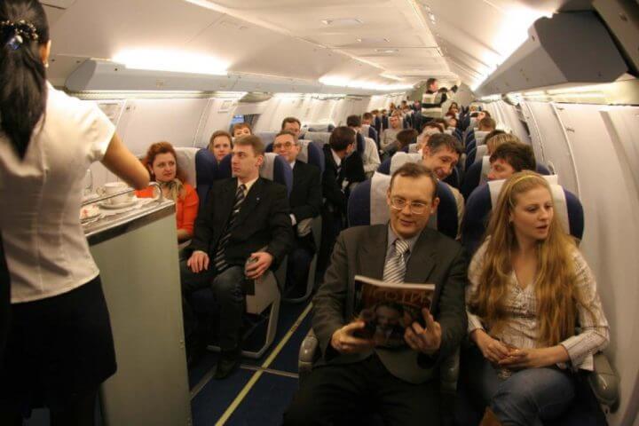 Reglas de etiqueta al viajar en avión