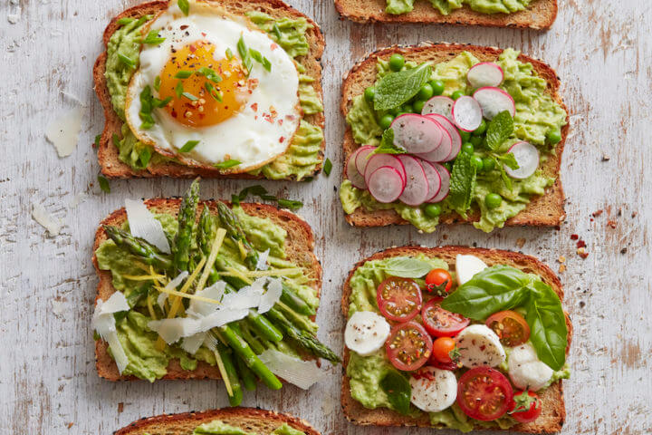 Las tostadas de aguacate están recomendadas por los nutricionistas