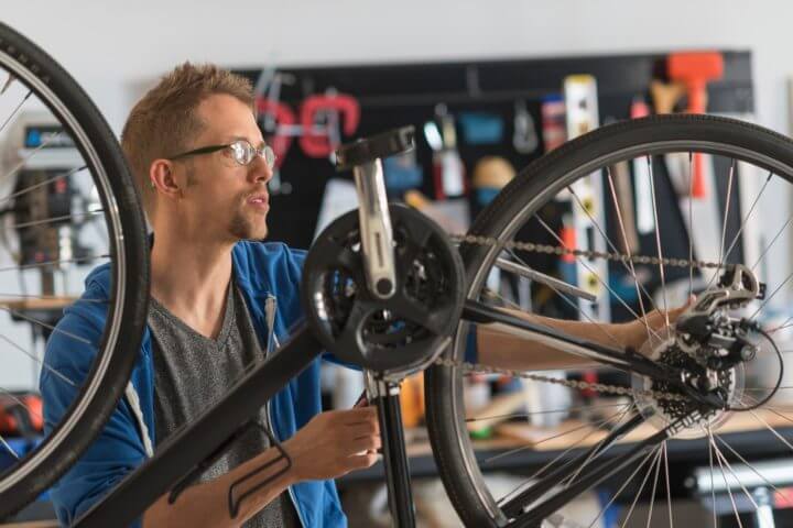 Utilizar las herramientas adecuadas para reparar tu bicicleta 