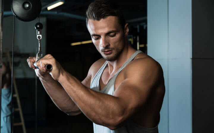 Cómo entrenar los tríceps 