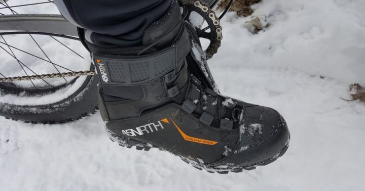 Zapatillas para practicar ciclismo en invierno