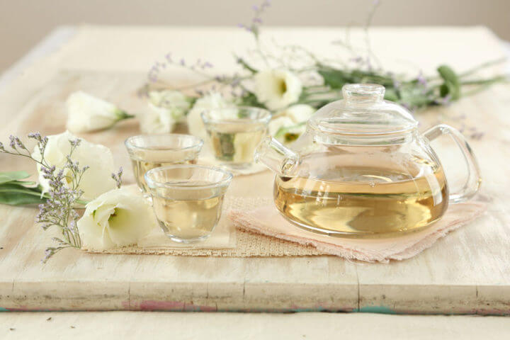6 impresionantes beneficios del té blanco