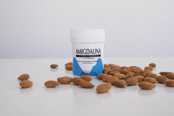 Suplementos de amigdalina