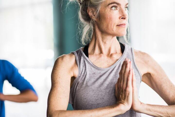 Las personas mayores necesitan más agua para preservar masa muscular