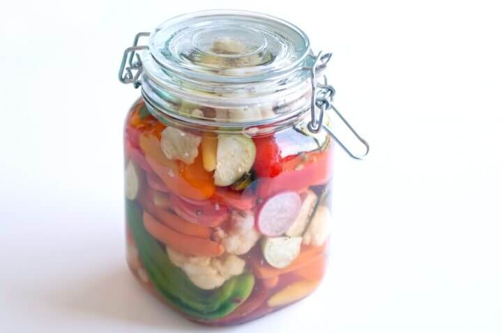 Receta rápida para crear verduras en escabeche