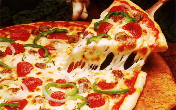 Por qué nunca deberías almorzar pizza