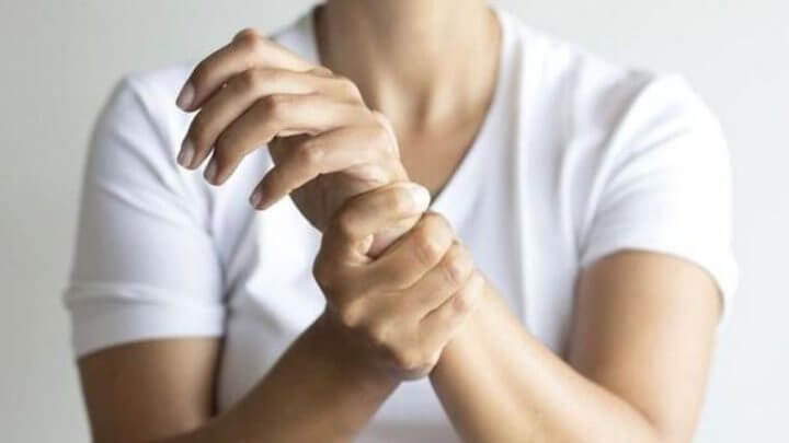 La vitamina C puede prevenir los ataques de gota