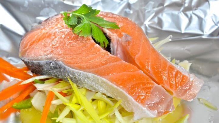 Comer pescado ayuda al crecimiento capilar
