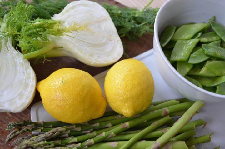Receta de verduras de primavera con vinagreta de limón