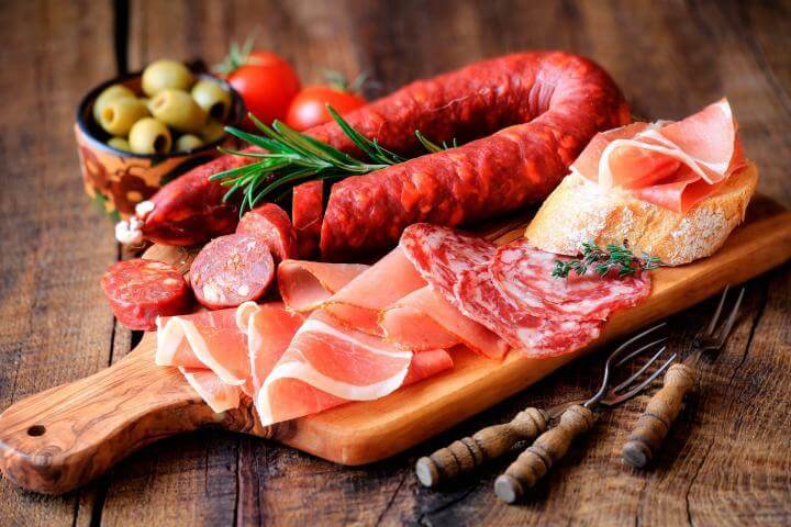 ¿Por qué la carne procesada es cancerígena?