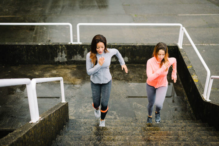 Practicar HIIT te ayuda a desarrollar un abdomen definido