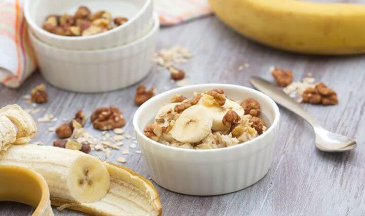 Merendar un snack saludable para cenar poco por la noche