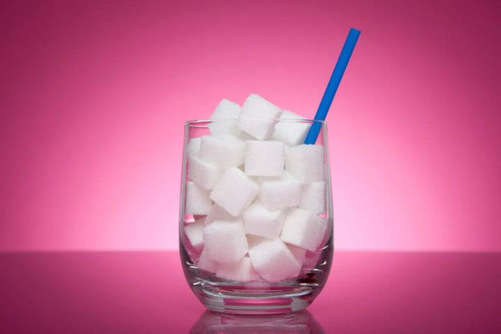 Consumir mucha azúcar causa problemas de obesidad 