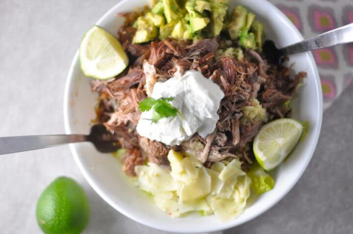 Receta cetogénica de ensalada de carnitas
