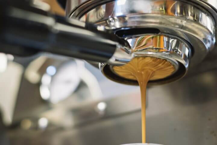 No es necesario agregar azúcar extra al café nitrogenado